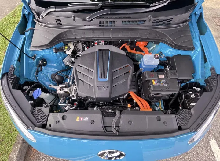 The electric motor produces a mighty 395nm of torque.