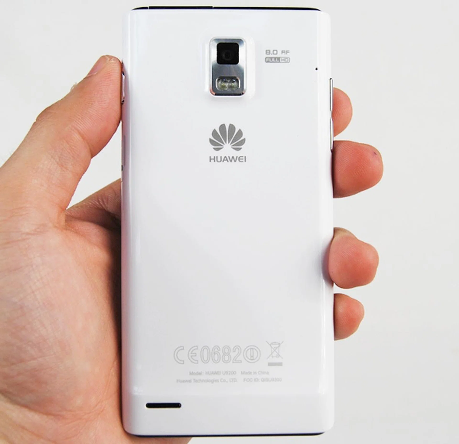 The Huawei Ascend P1 is clad in a plastic shell which looks somewhat decent. However, you will have a hard time keeping fingerprints and smudges away from the glossy surface of the device.