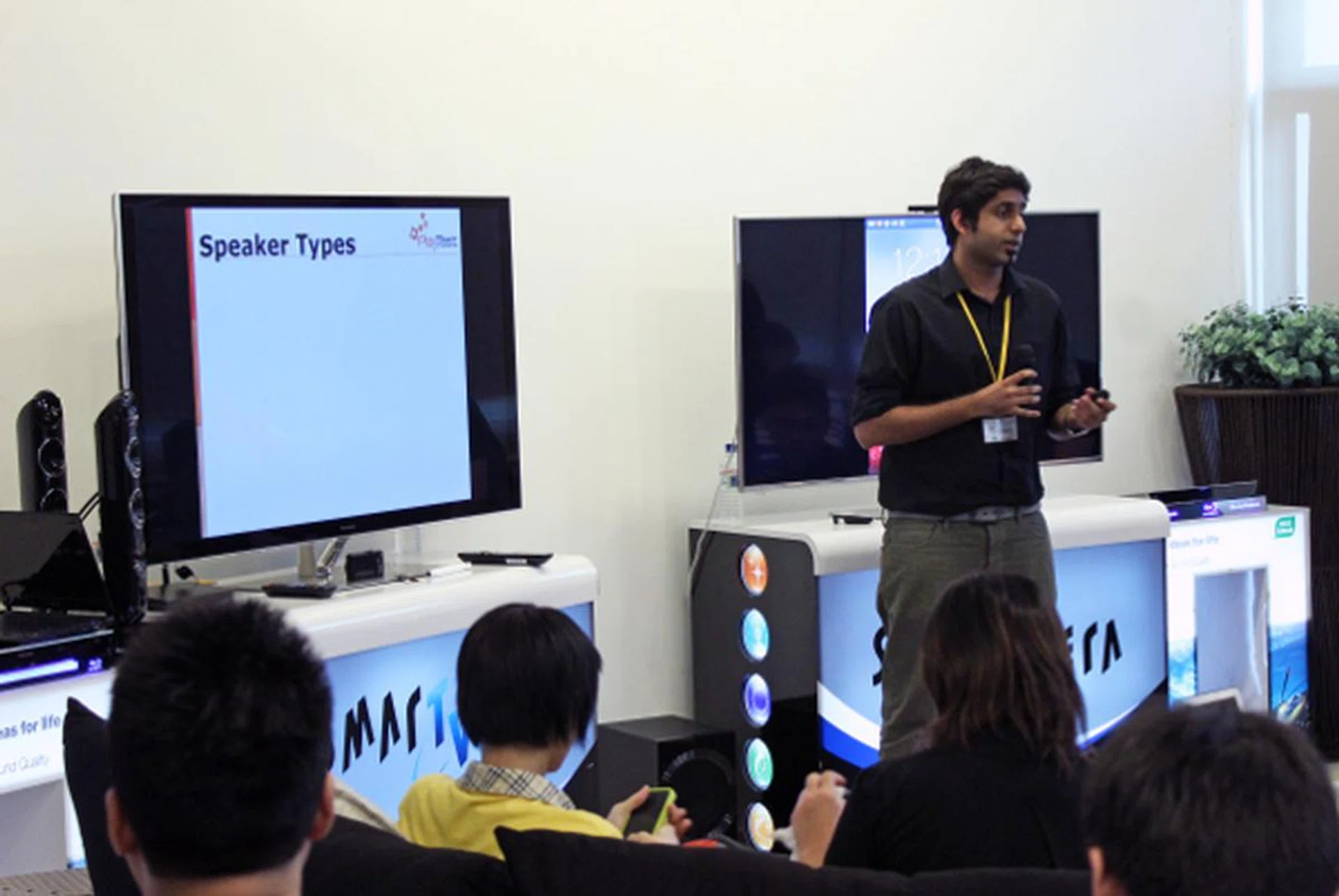HardwareZone tech writer, Hurrairah, gives the attendees a primer on home audio and how to determine which audio system is more suitable.