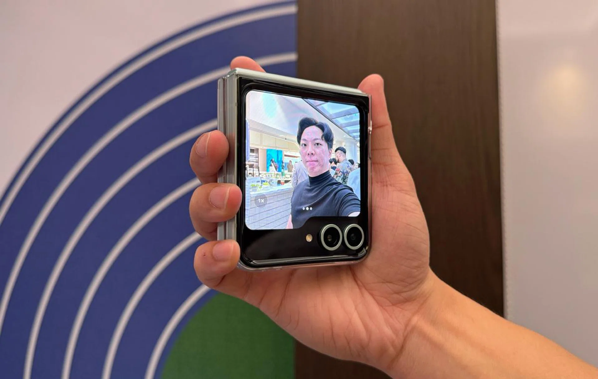 Samsung Galaxy Z Flip6. Photo: HWZ.