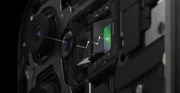 iPhone 15 Pro Max's tetraprism design for its telephoto, granting it 5x optical zoom.