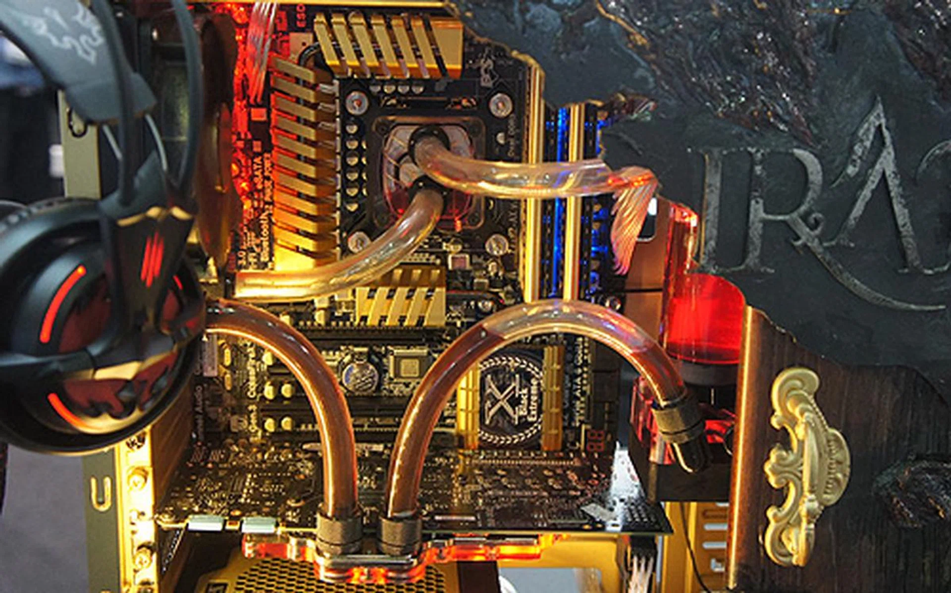 In keeping with the gold and pirates/diablo theme, this system features an ECS gold-plated Z77 motherboard.