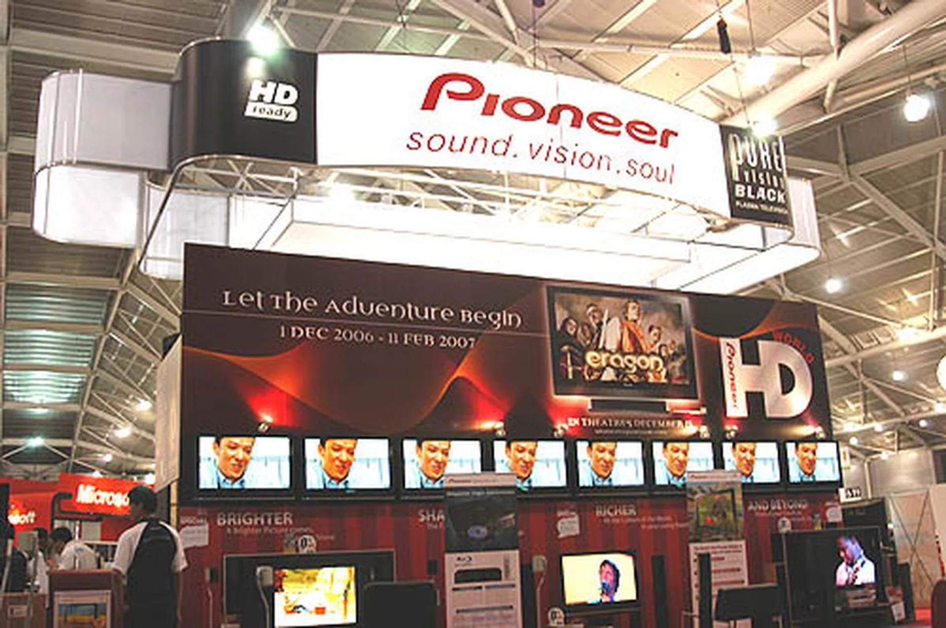 Pioneer has a big booth at SITEX 2006 and as with many manufacturers these days, the highlight is a range of 1080p plasma TV units.