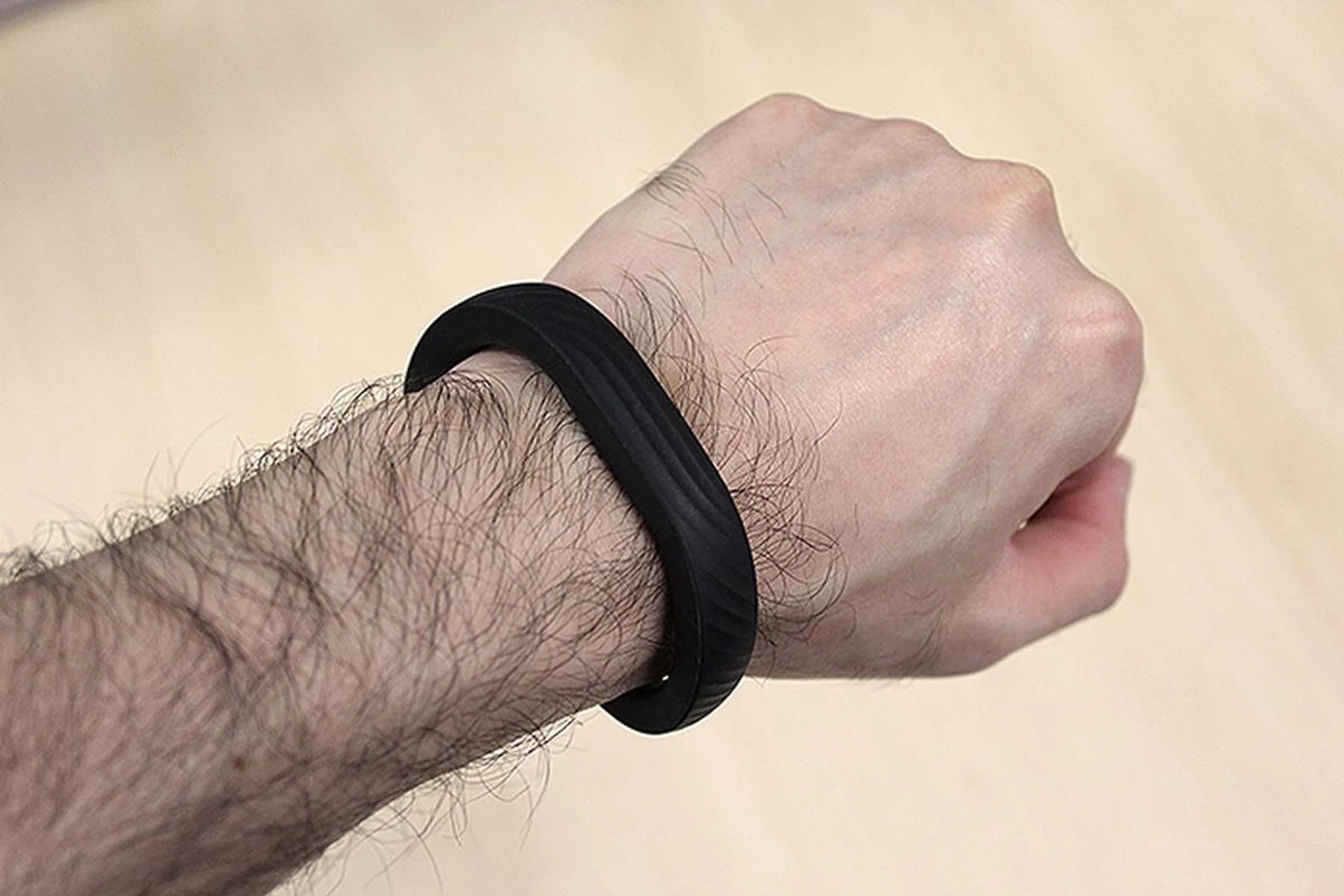 The Up24 wears well thanks to its light weight and comfortable hypoallergenic TPU rubber material.