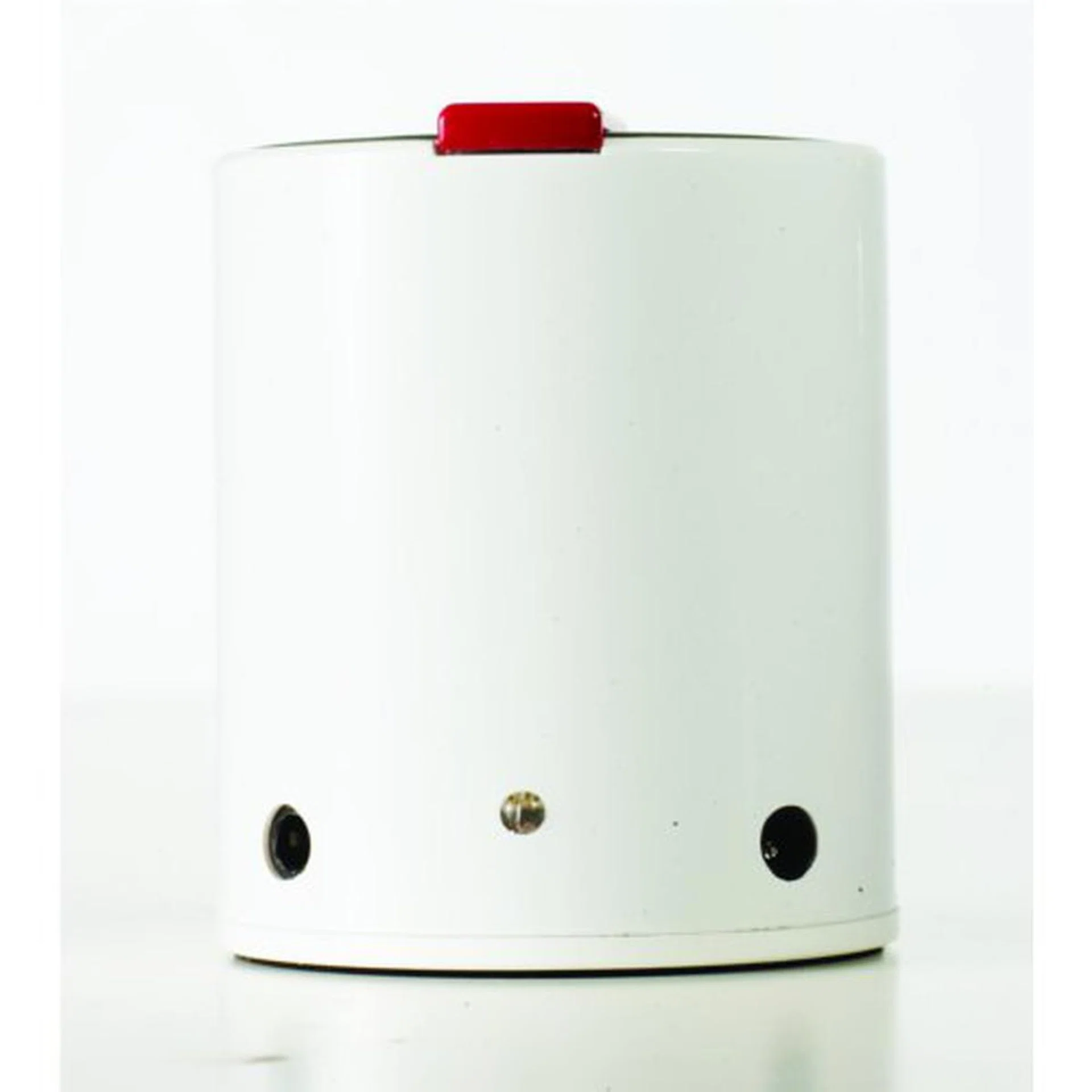 Near the bottom you've the 3.5mm line-in and power jacks. Smack in the middle is the LED status indicator.