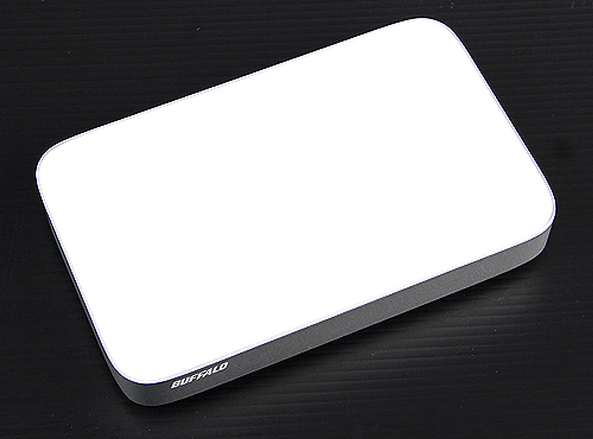 Chunky in white, it seems that the people at Buffalo designed the MiniStation Thunderbolt with Mac users in mind.