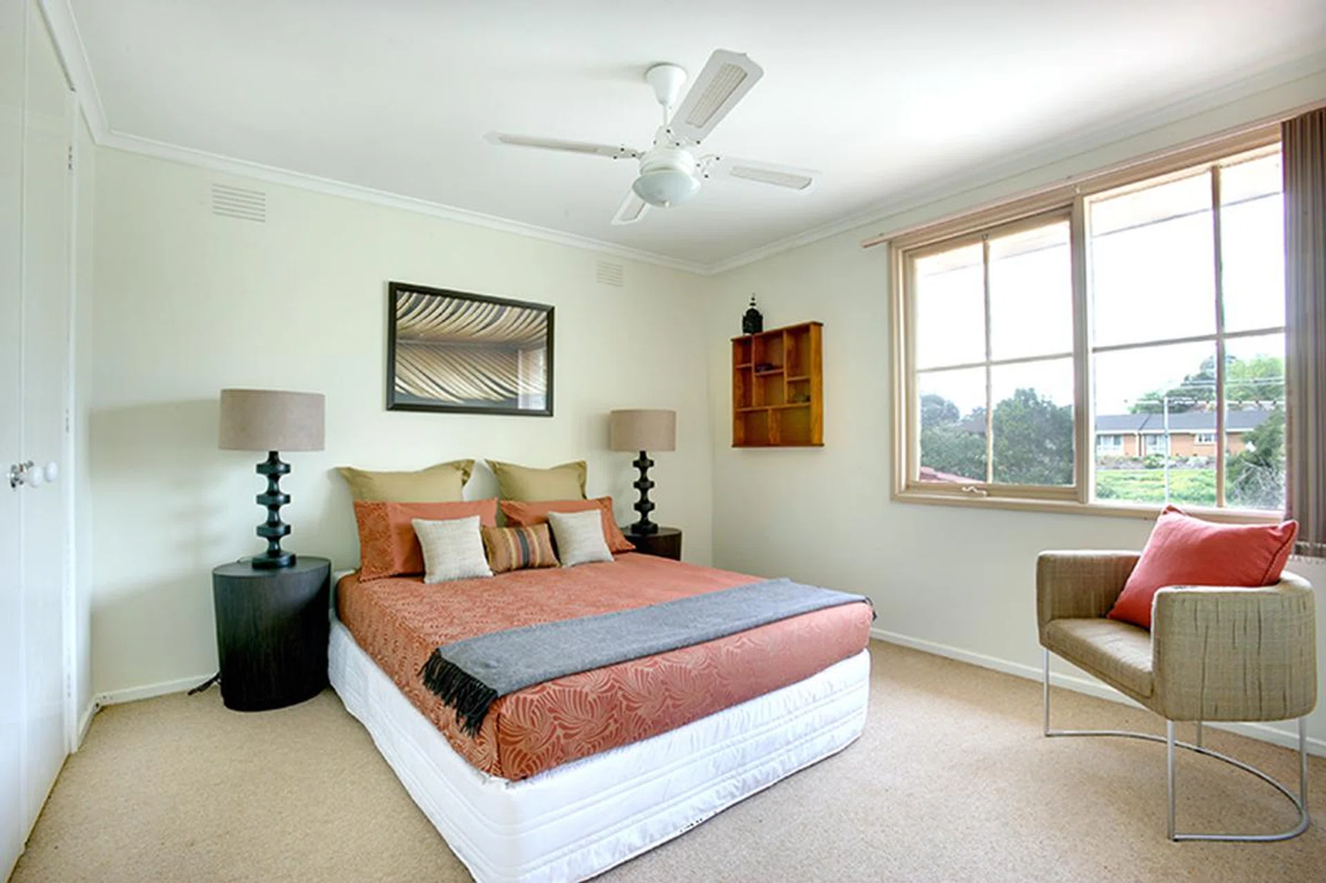 Not your typical Singapore bedroom, but the only picture of one we could find on Wikipedia. Source: Tim Collins, via Wikipedia.