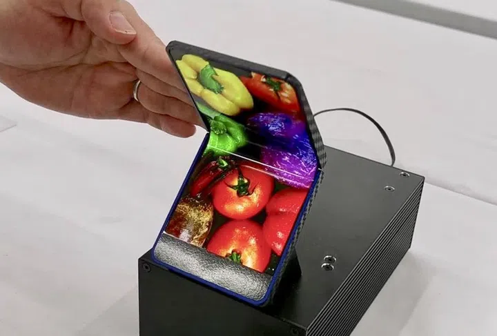 Sharp shows off prototype vertically folding smartphone | HardwareZone ...