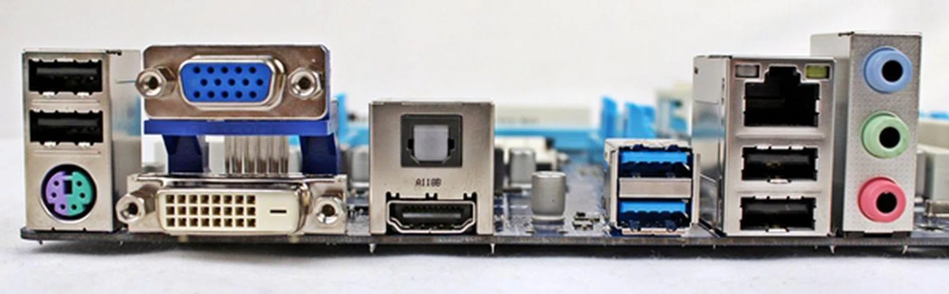 The GA-F2A85XM-D3H features a PS/2 keyboard/mouse combo port that sits below a pair of USB ports. There are a total of six USB ports, with two of them adhering to the USB 3.0 standard. For video connectivity, it has most of the common options such as D-Sub (VGA), DVI-D and HDMI video connectivity options.