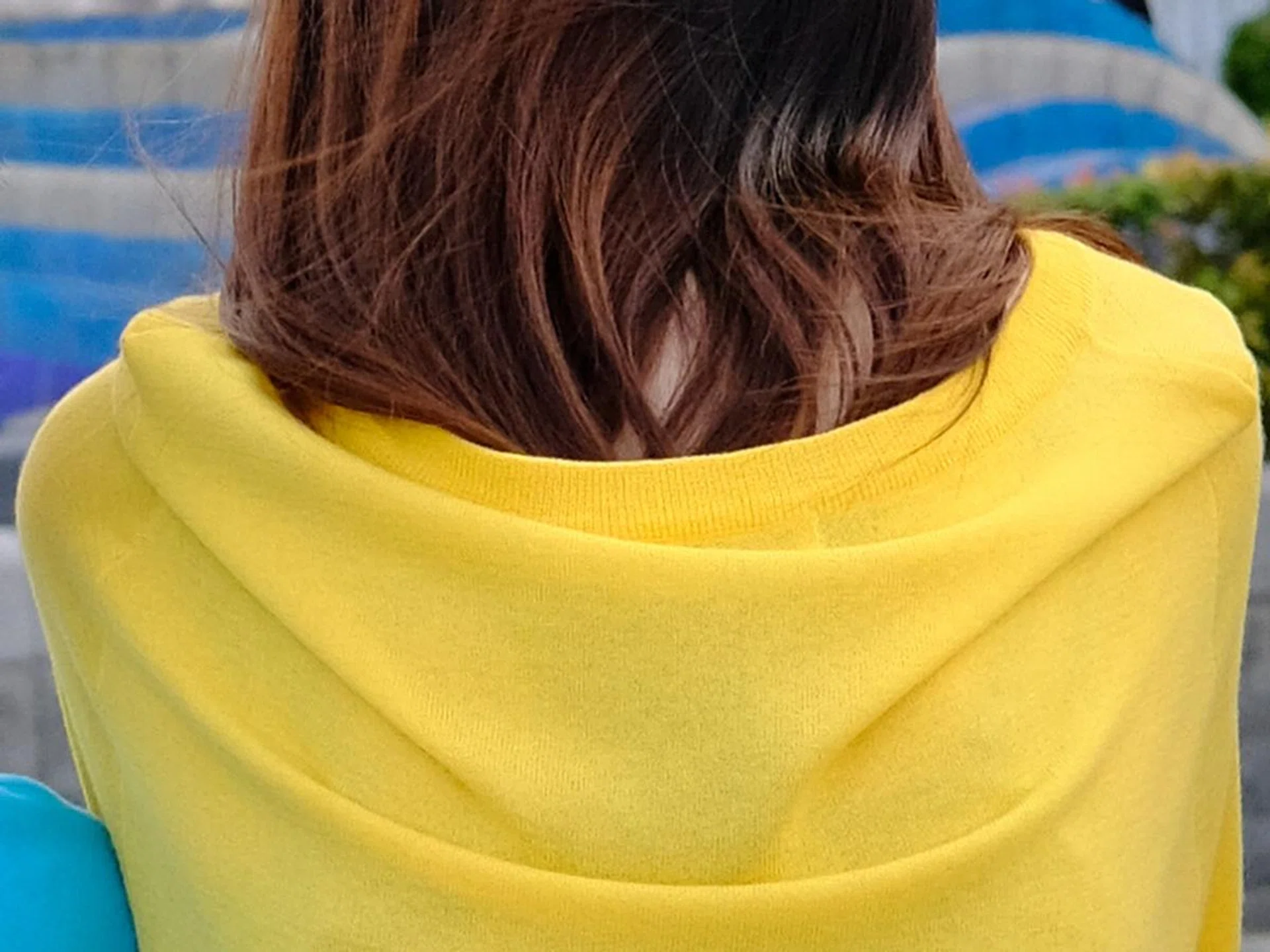 100% crop.