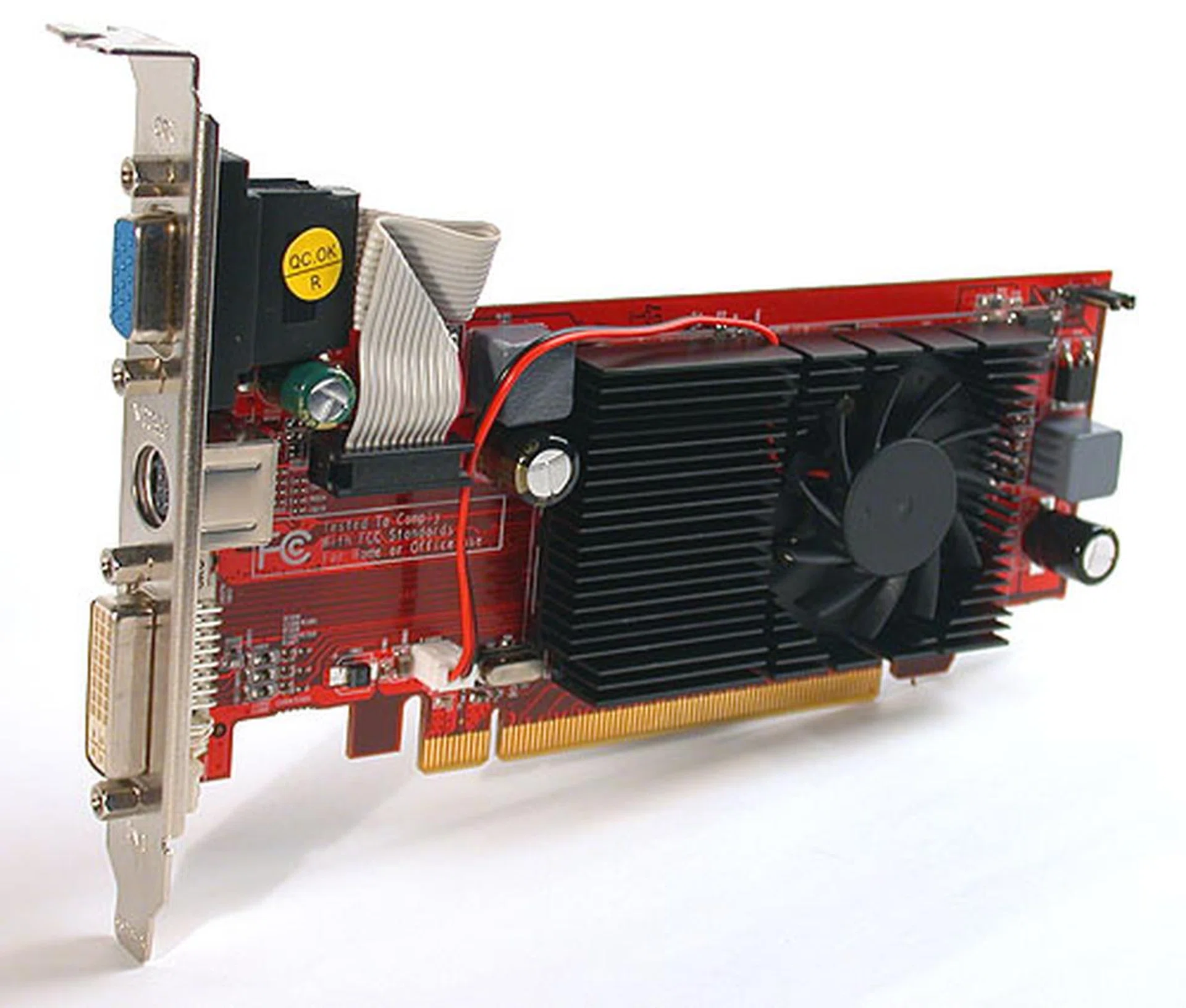 As a budget card, don't expect high scores on benchmarks but for those who require a versatile card for multimedia applications, the Radeon HD 2400 XT is a candidate for cheap.