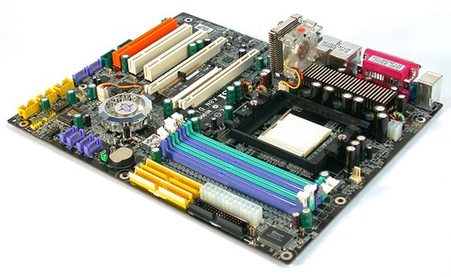 The MSI K8N Diamond nForce4 SLI motherboard got a near perfect score and a Most Innovative Product award for its unmatched features and all-round performance in both overclocking and benchmarks.