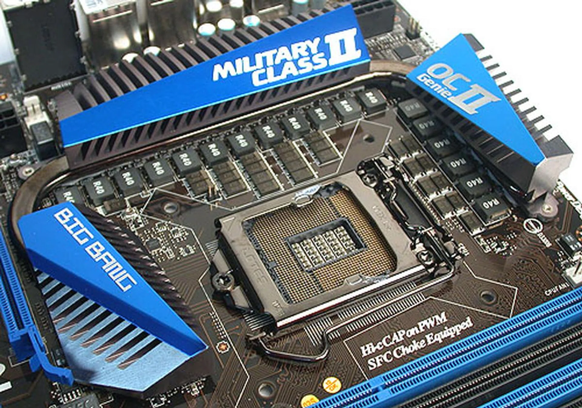 The heatsinks on this board are all angular. They are relatively low-profile, which should be good for those with larger CPU coolers. MSI's SuperPipe feature, which just means a thicker heat pipe for better heat transfer is also used.