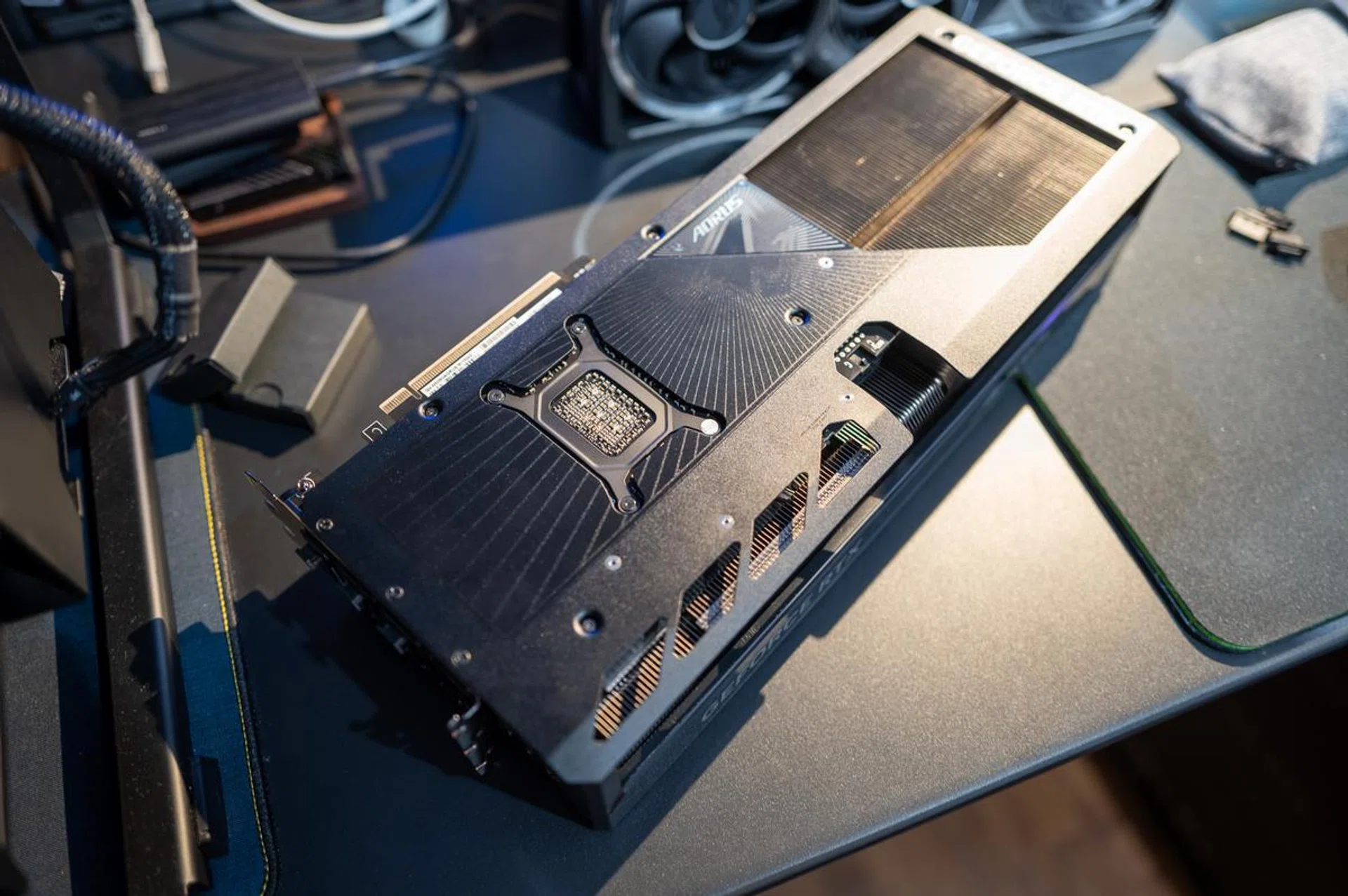 Existing Gigabyte Master board owners will find the backplate design very familiar to their cards. (Image: HWZ)