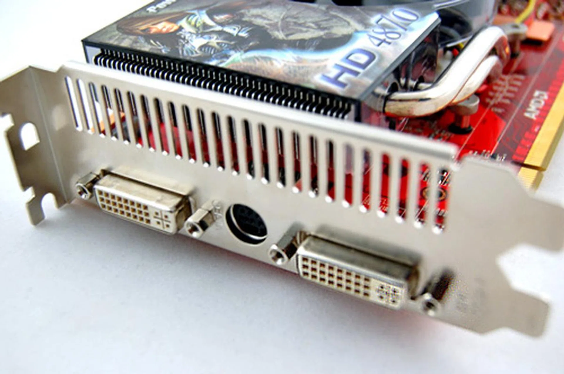 There's nothing special about the rear I/O ports either. The PowerColor PCS+ HD 4870 has a pair of HDCP compliant DVI ports and a mini-DIN ports, like most other cards do.