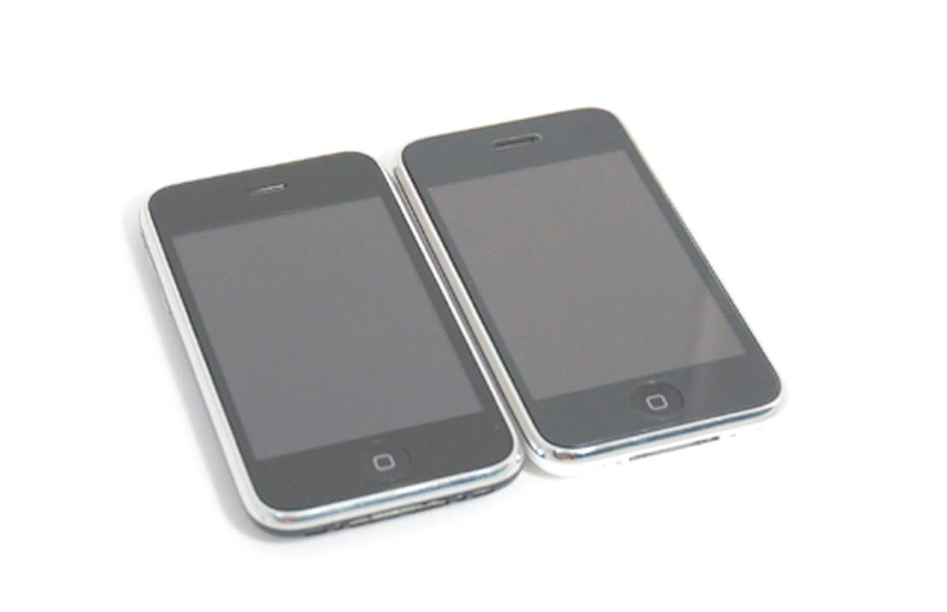 Which is the 3G model and which is the 3GS model? Can't tell the difference? We couldn't either!