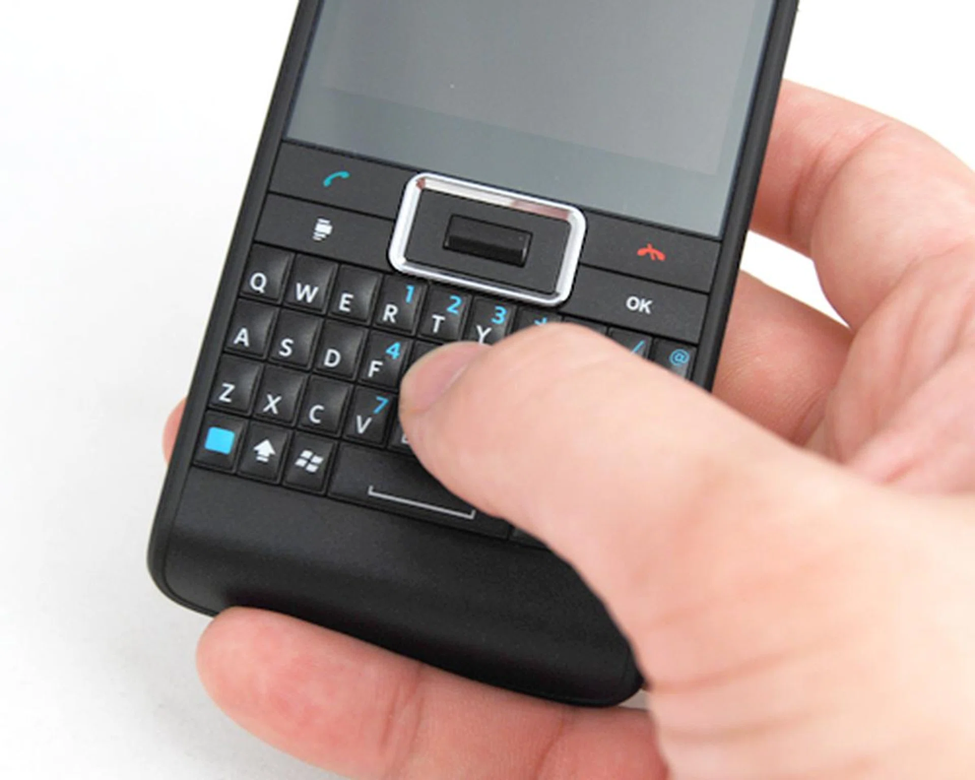 Keys are raised for easy reach, but can be too close for comfort when we typed with our thumbs.