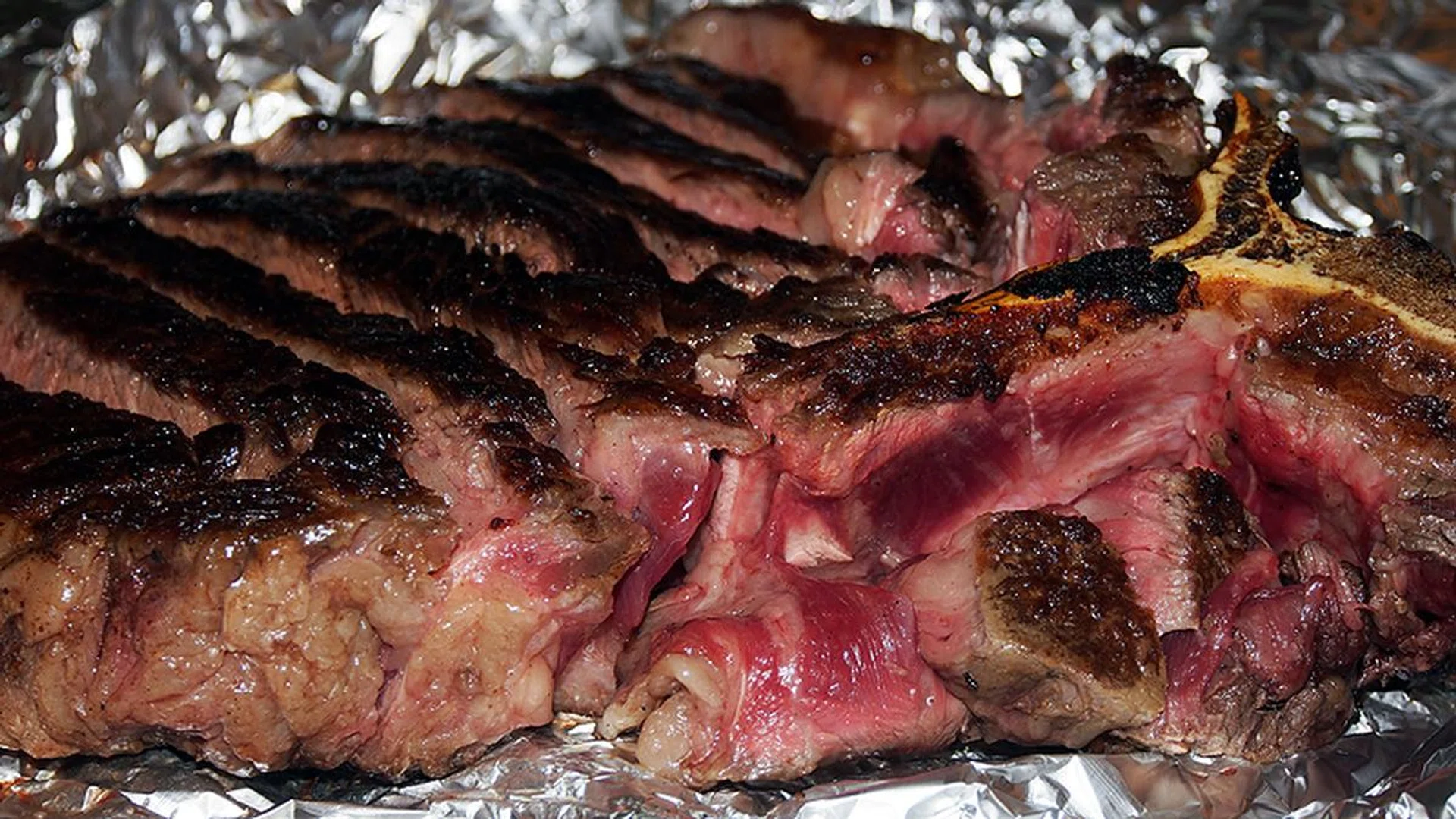 1kg T-Bone steak from Meat Smith demonstrates Deliveroo's ability to accept larger orders. 