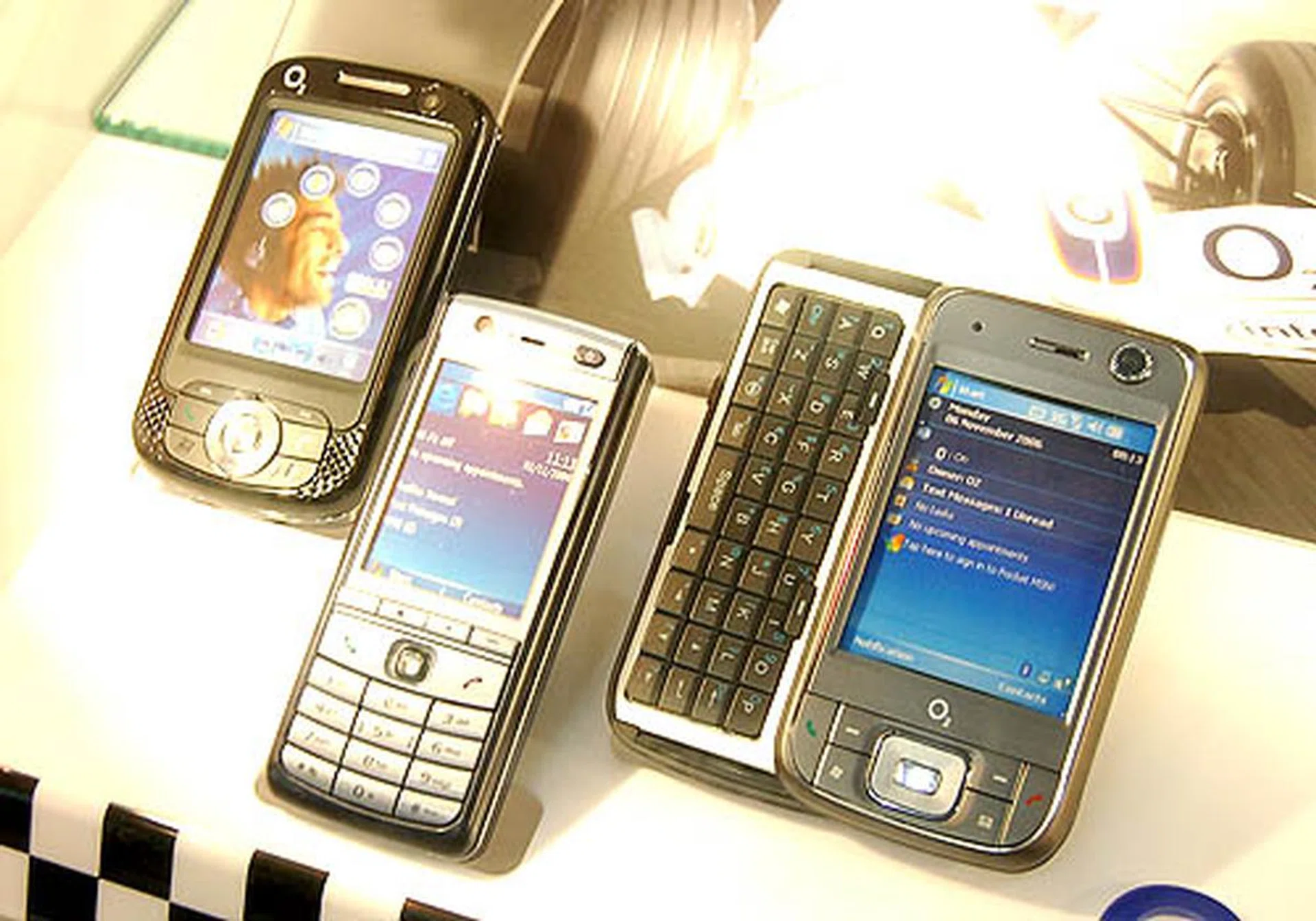  O2's latest phones, the Xda Atom Life, O2 Graphite and Xda Zinc are available at the IT Show for S$1,428, S$798 and S$1,298 respectively.  