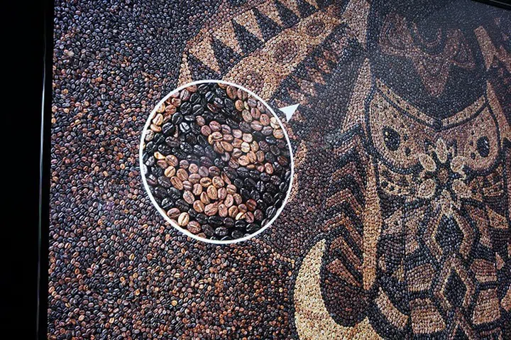 The details on this native 8K resolution photo displayed on the 8K TV is so good, you could be mistaken to think those coffee beans were actually physically present on a large panel hung on the wall. The only thing that stopped us from buying into that thought was that we were standing in the middle of the largest tech show on earth and not at an art gallery.