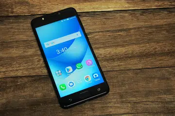 The ASUS ZenFone 4 Max.