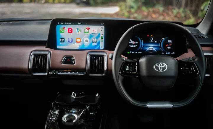 Toyota Urban Cruiser cockpit