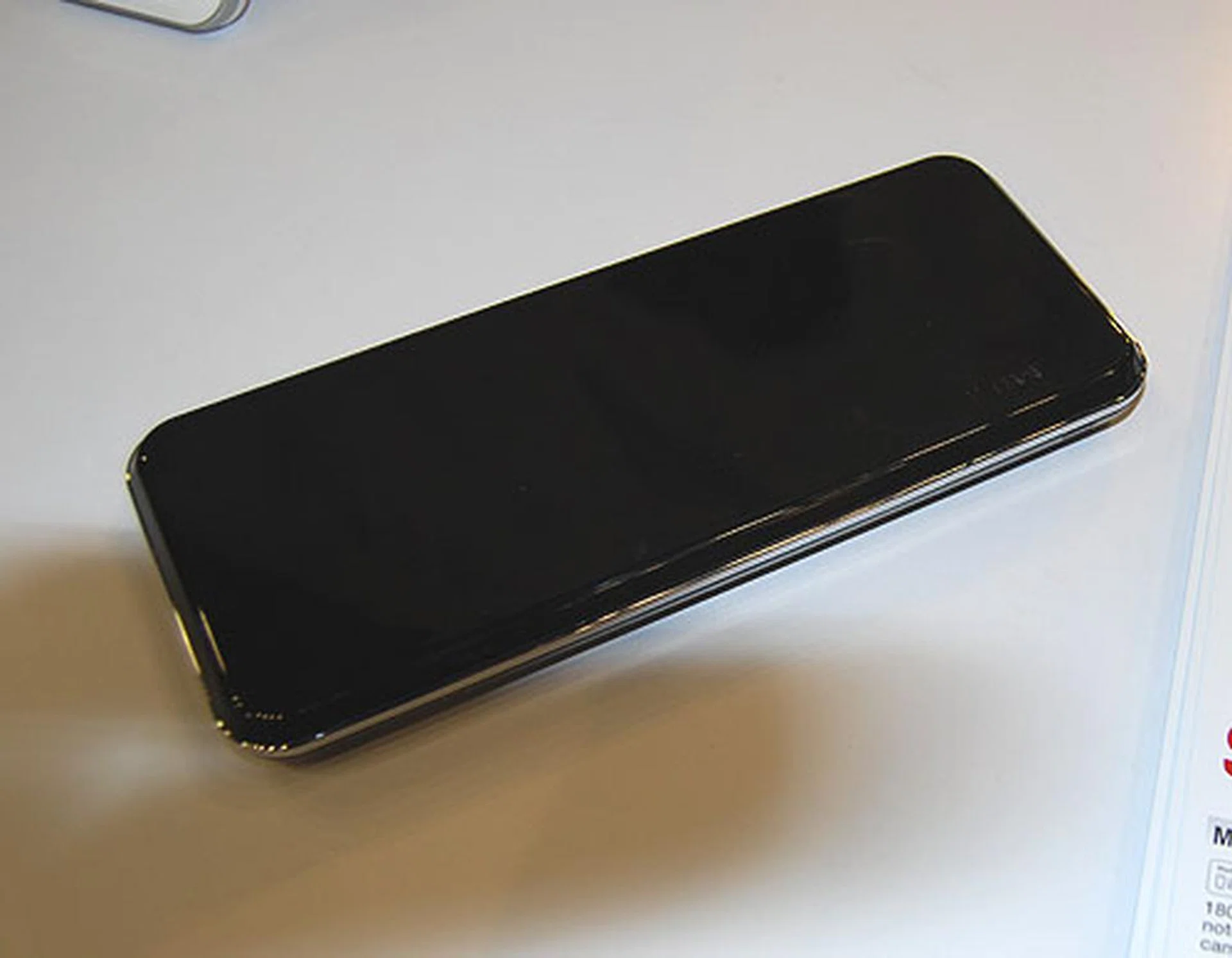 The Mili Power King is an external battery (18000mAh) capable of powering notebooks, cameras and mobile phones. It's going for $188, instead of the usual $259.