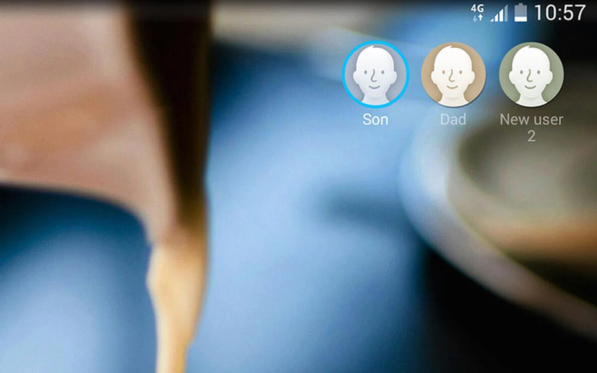 Also new is the ability to share the Note Pro with other people by creating new user accounts. Each user has his own space, where he can have his own apps, wallpapers, etc.
