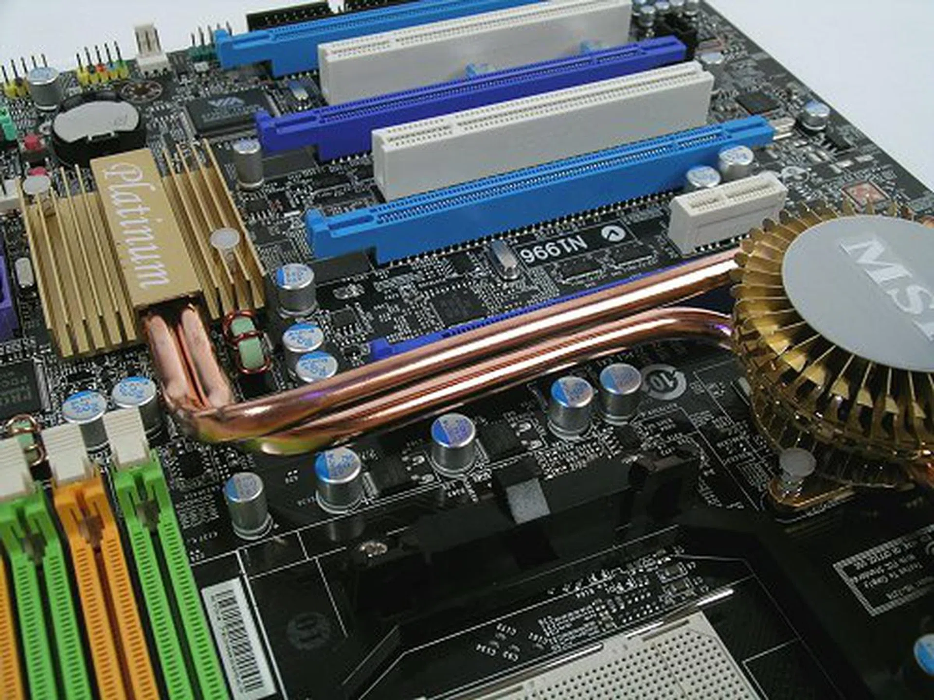 AMD 790FX Chipset and Motherboard Preview | HardwareZone Singapore
