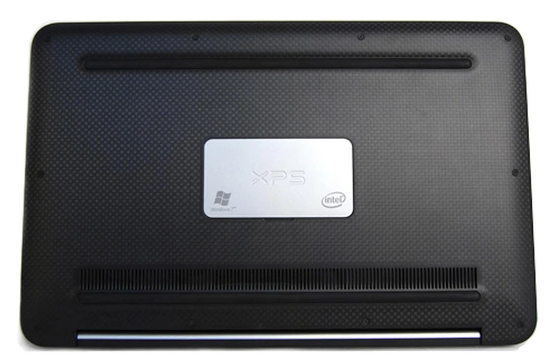 No Windows or Intel stickers here, the logos are laser-etched into the ID plate which flips up to reveal the Windows product key and Dell service tag number.