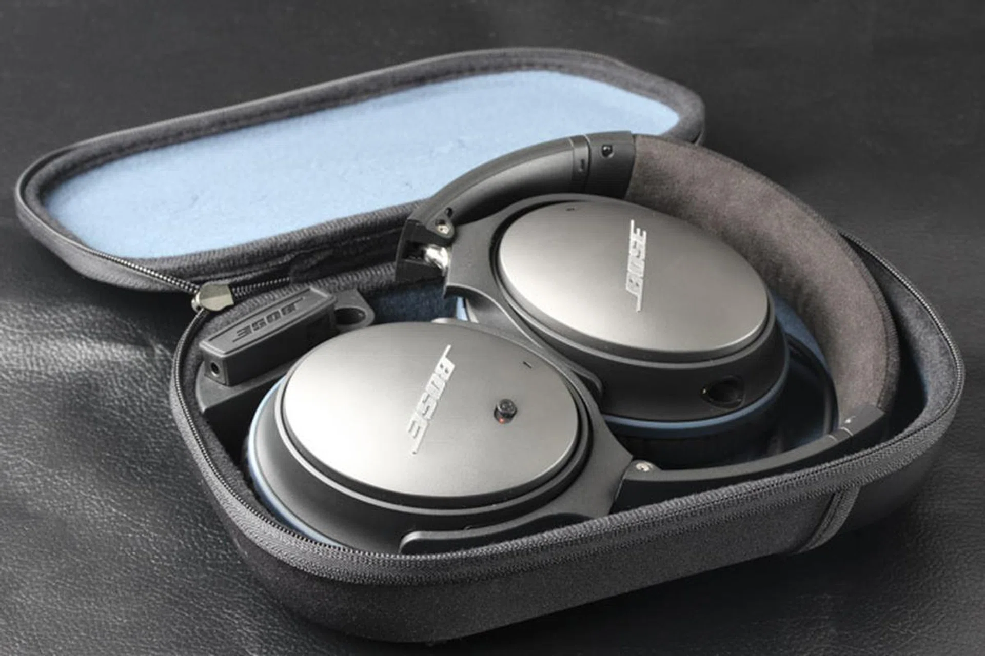 The QuietComfort 25s fold up neatly for storage.