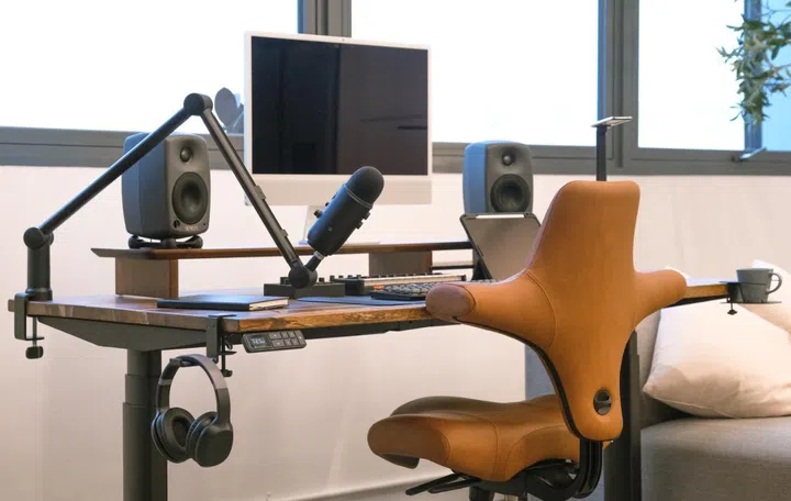 Check out the Omnidesk Ascent at Comex 2022. Image source: Constellar.