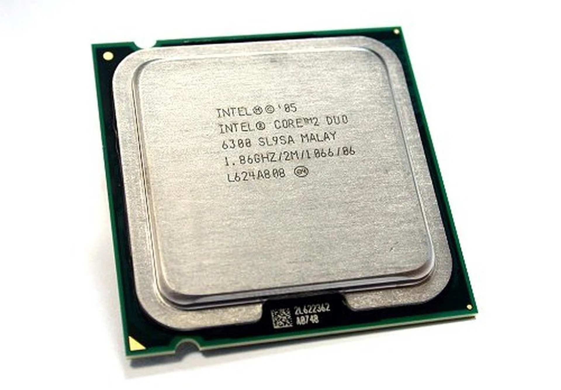 Back when it was new, the E6300 model of the Core 2 Duo series as shown here was the most famous of the lot because of its high overclocking potential. Even we've dedicated an overclocking article on it.