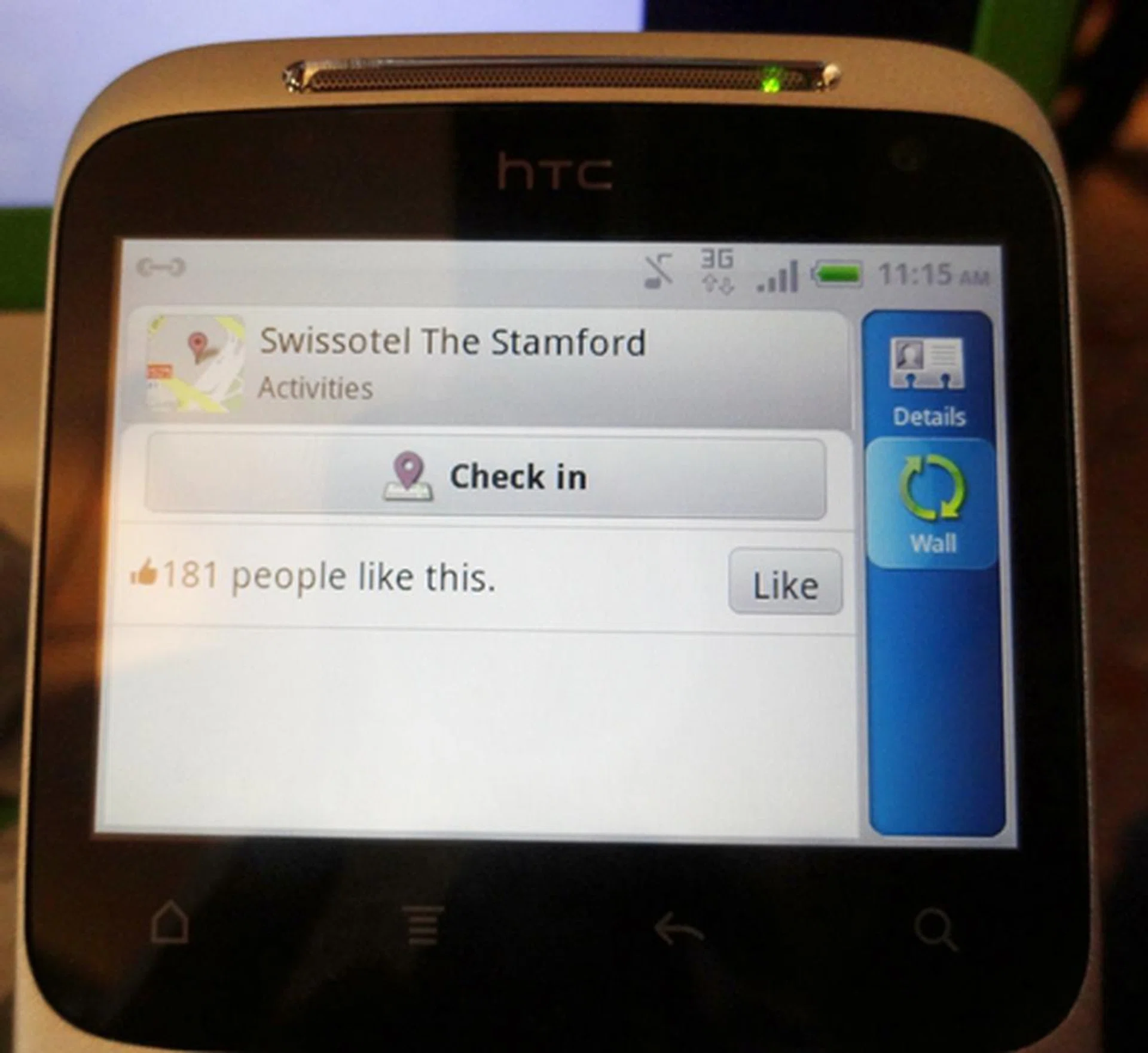 Tired of going through the hassle of activating GPS or layers of menu to check in on Facebook? The Facebook button makes it a lot easier by automatically detecting your location. All you need to do is press and hold the Facebook button.