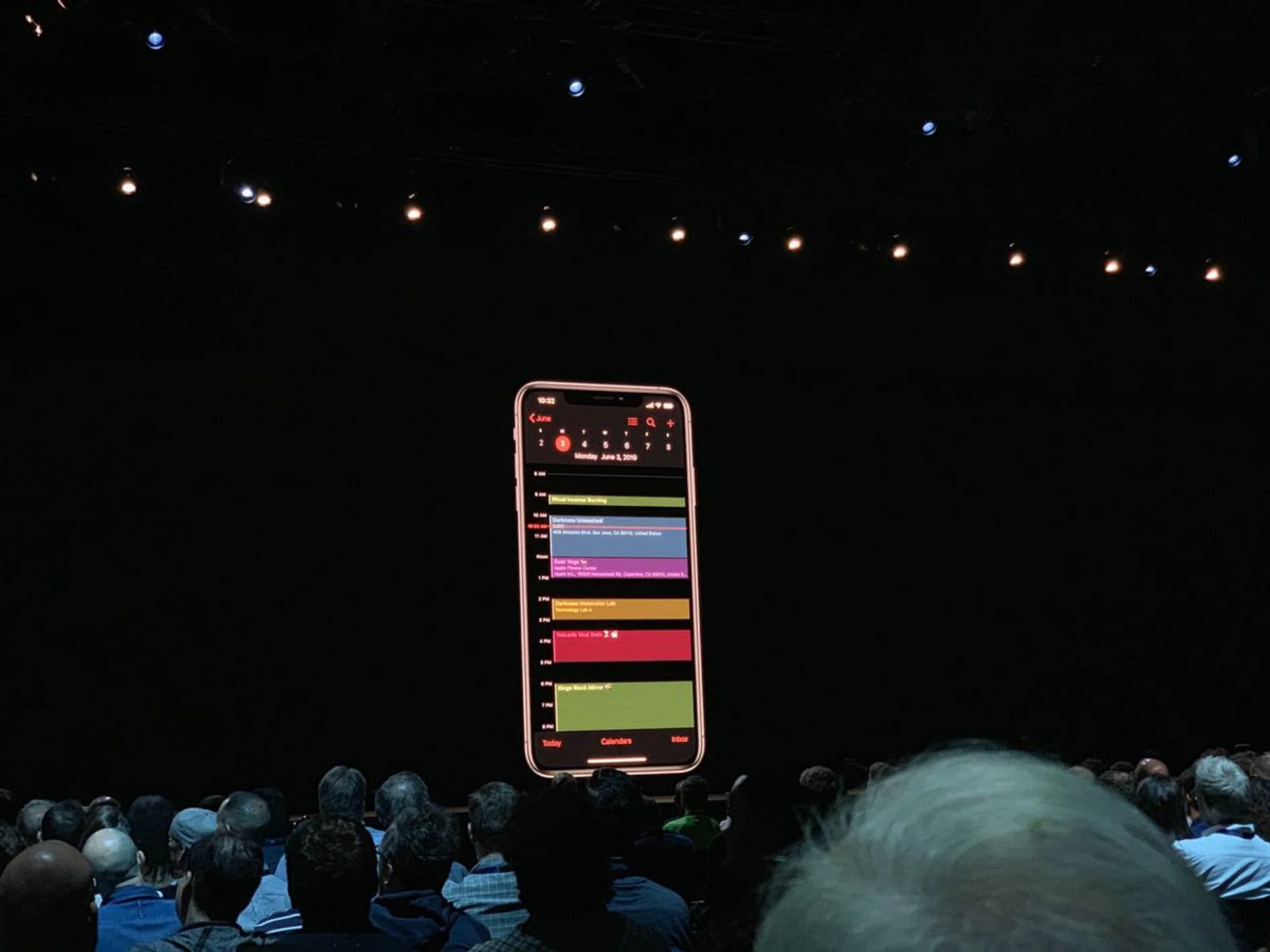 Our first look at Dark Mode in iOS13.