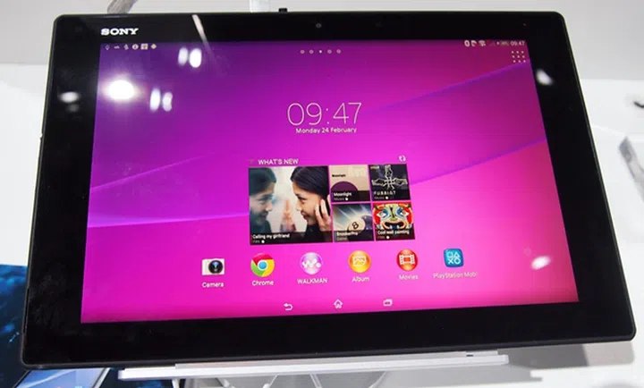 The Sony Xperia Tablet Z2 looks very similar to its predecessor, the Xperia Tablet Z. Much of the changes are under the hood.