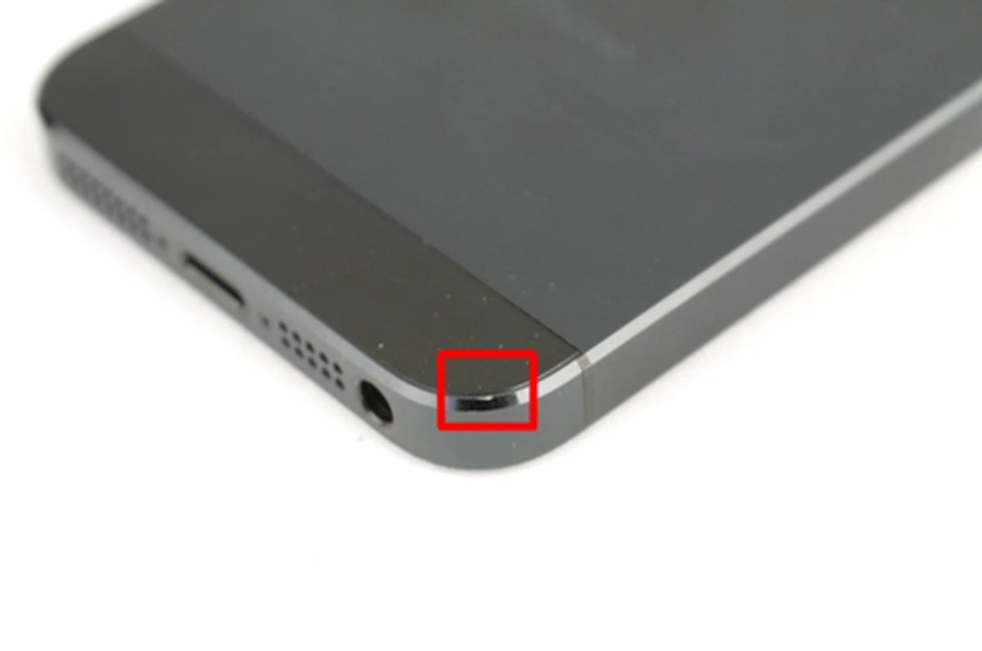 Scuff marks have appeared on the edges of our iPhone 5 test unit, despite our careful treatment.
