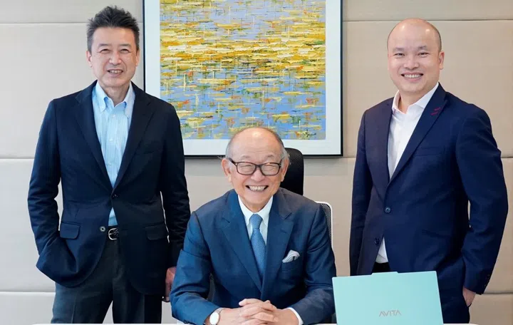 From L to R: Jasmy Incorporated President & CEO (AvitaTechnologies Intl. Co. Ltd. Executive Management), Kazumasa Sato, Jasmy Incorporated Representative Director (Avita Technologies Intl. Co. Ltd. Chairman), Kunitake Ando, Avita Technologies Intl. Co. Ltd. Chief Executive Officer, Alex Chung. Image source: Avita 