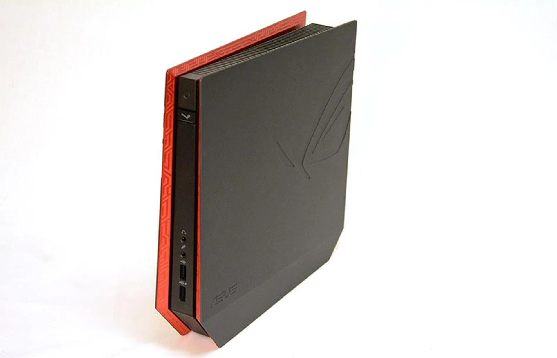 The ASUS ROG GR6 has a compact 2.5L chassis, making it a good fit for the living room. 