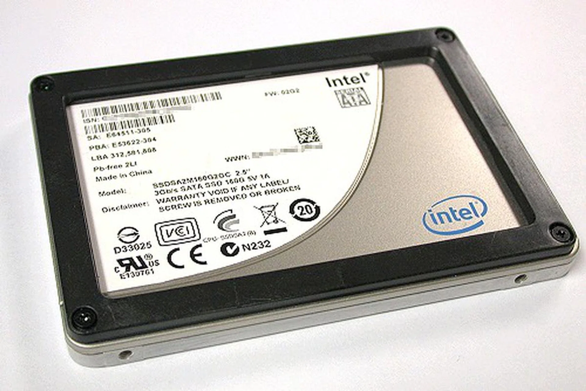 And here she is - the Intel X25-M Gen.2 SSD unit.