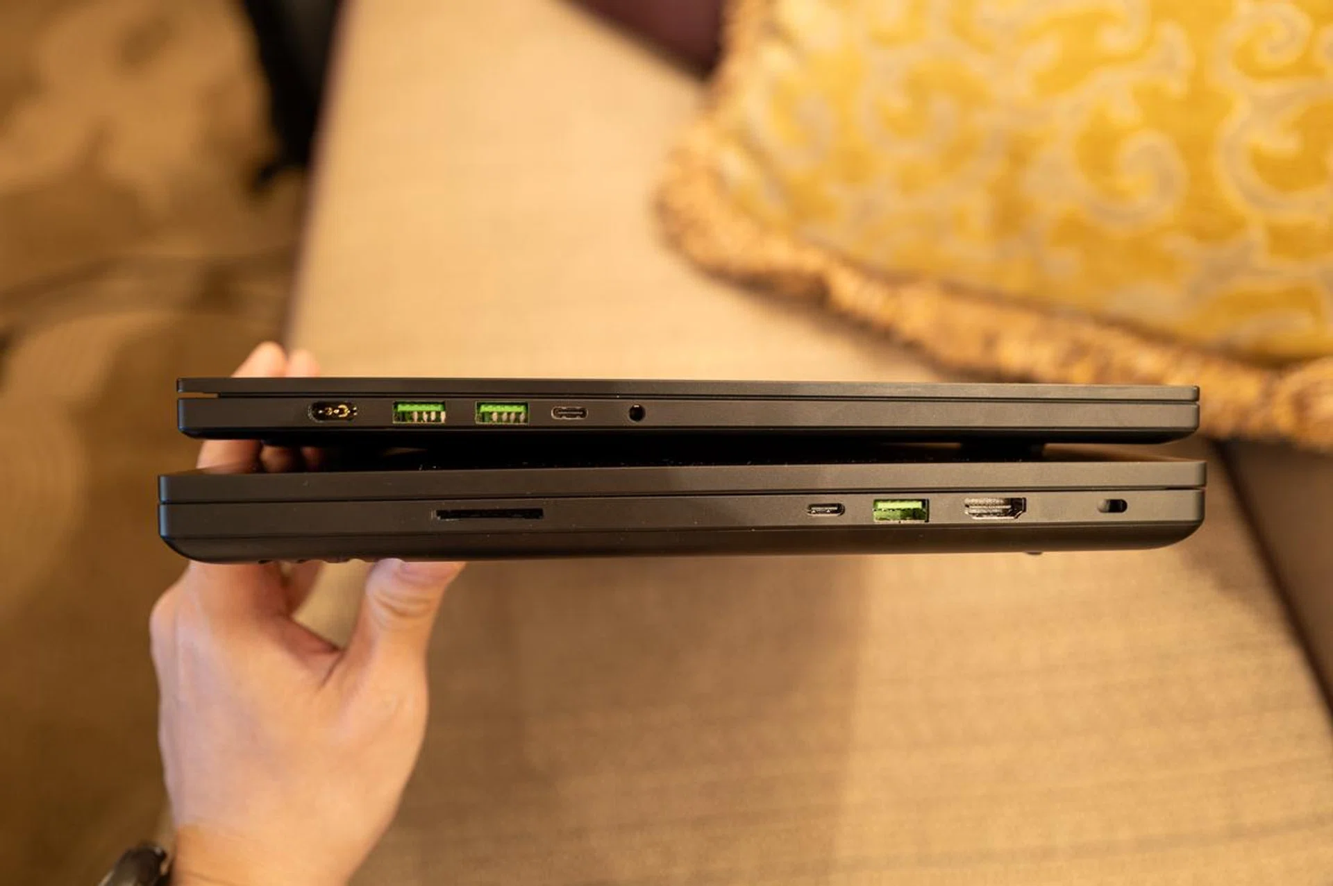 Chonky Blade 16 (2024) is out. Slim and svelte Blade 16 (2025) is in. Image: HWZ