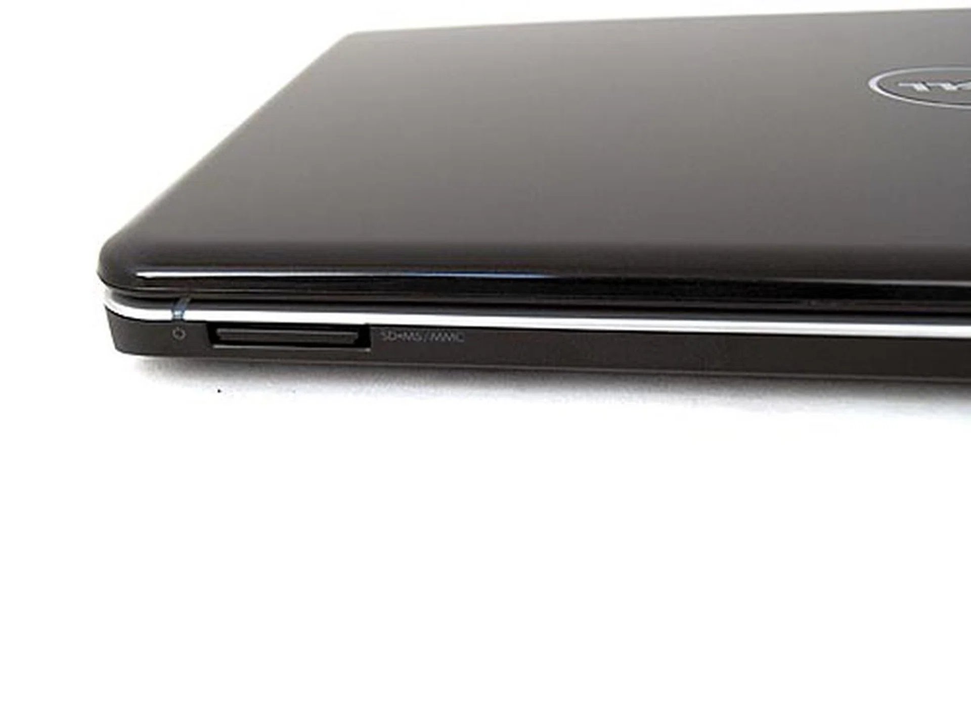 Located on the front of the Dell Inspiron 13z is the card reader.