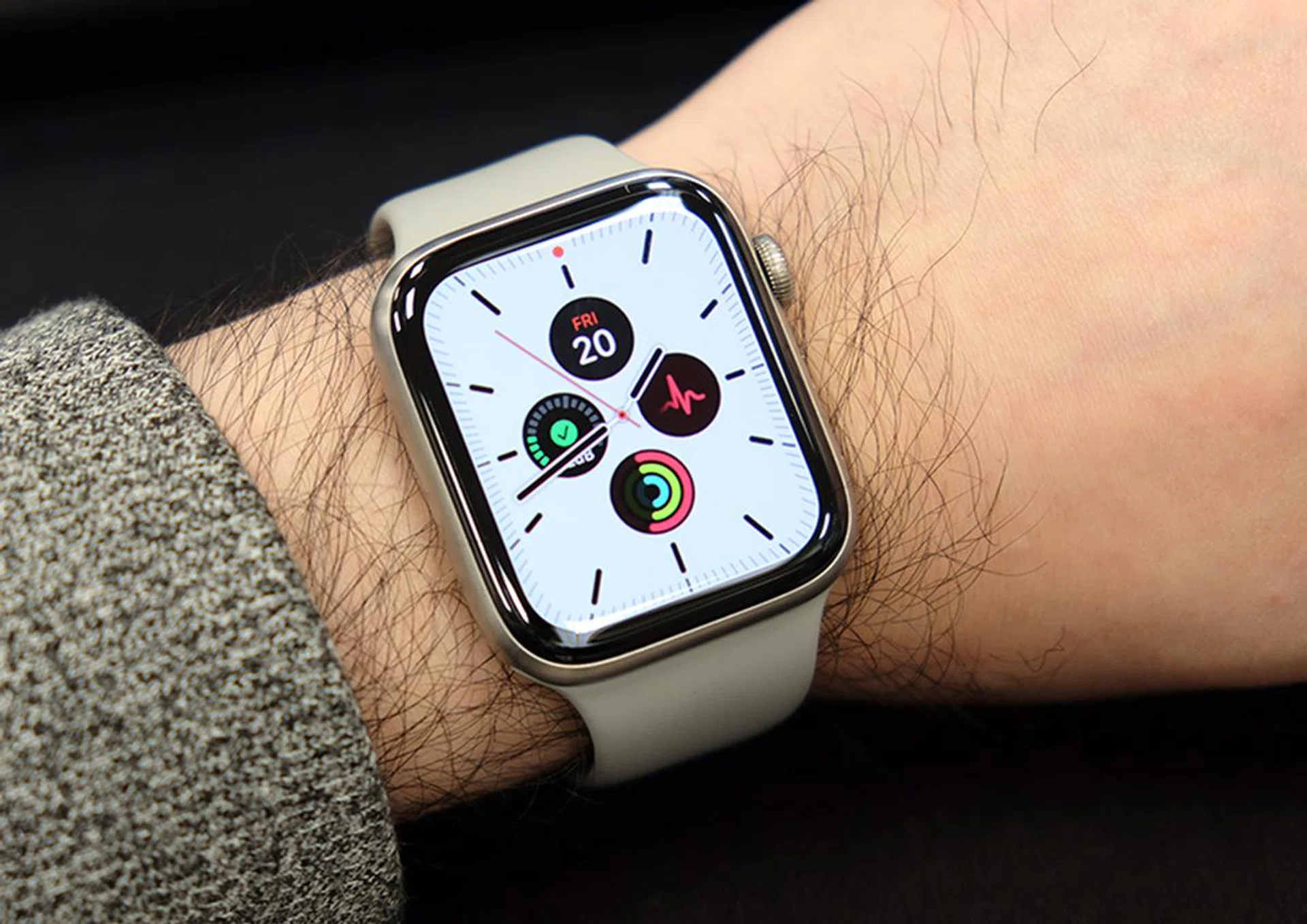 Name me a better smartwatch than the Apple Watch Series 5.