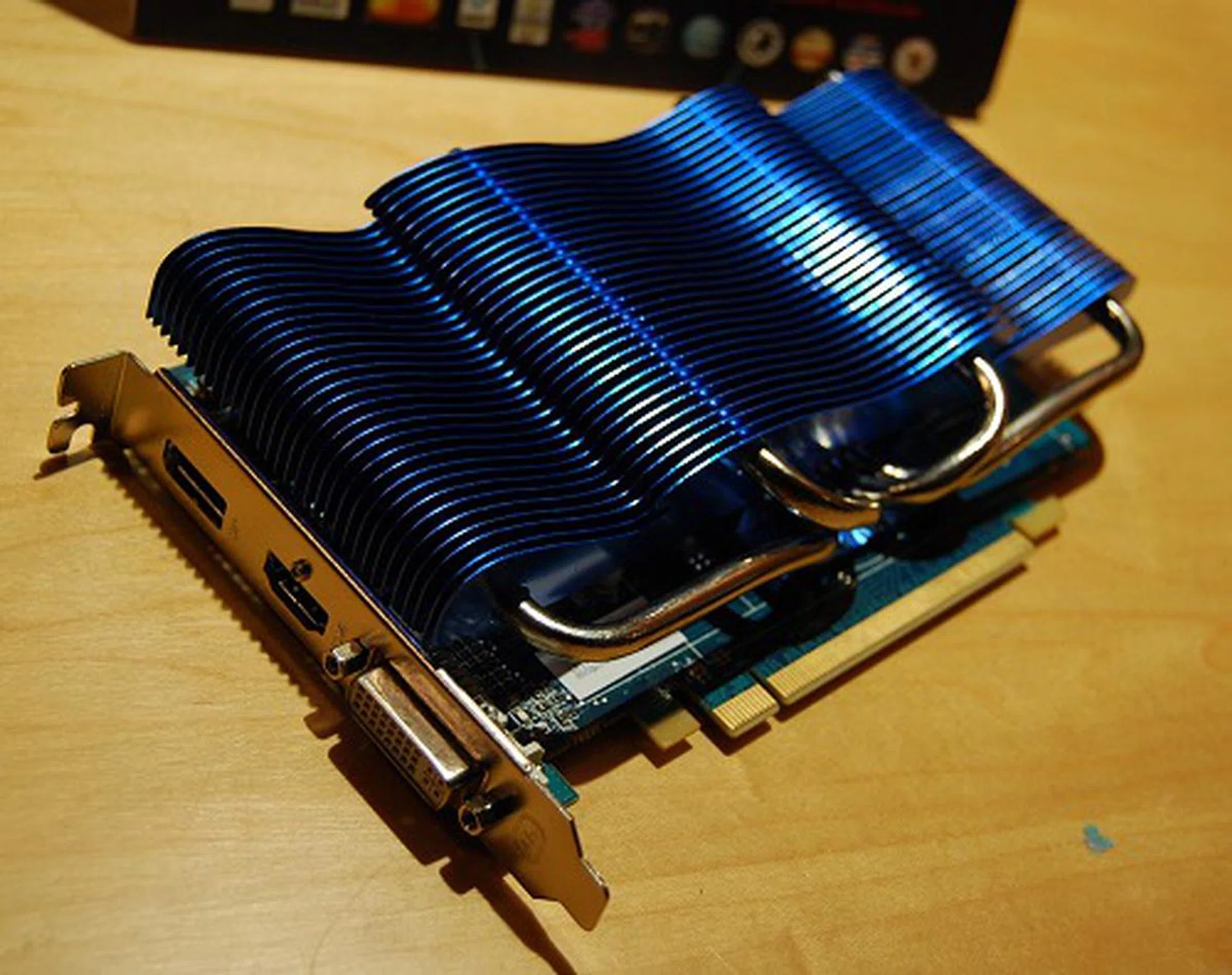 Even the silent editions have evolved in design to provide more surface dissipation area with nice aesthetics to boot. This card is the HIS 7750 iSilence 1GB graphics card.