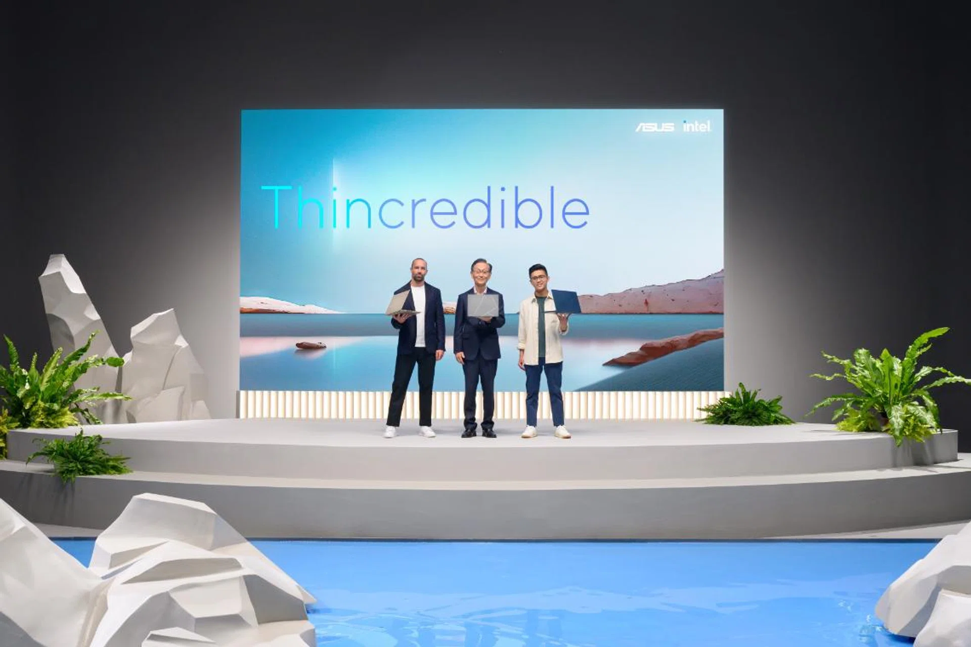Jonney Shih, Kevin Wang and Bastian Albinus were present at the ASUS 2023 Thincredible event. Image source: ASUS.
