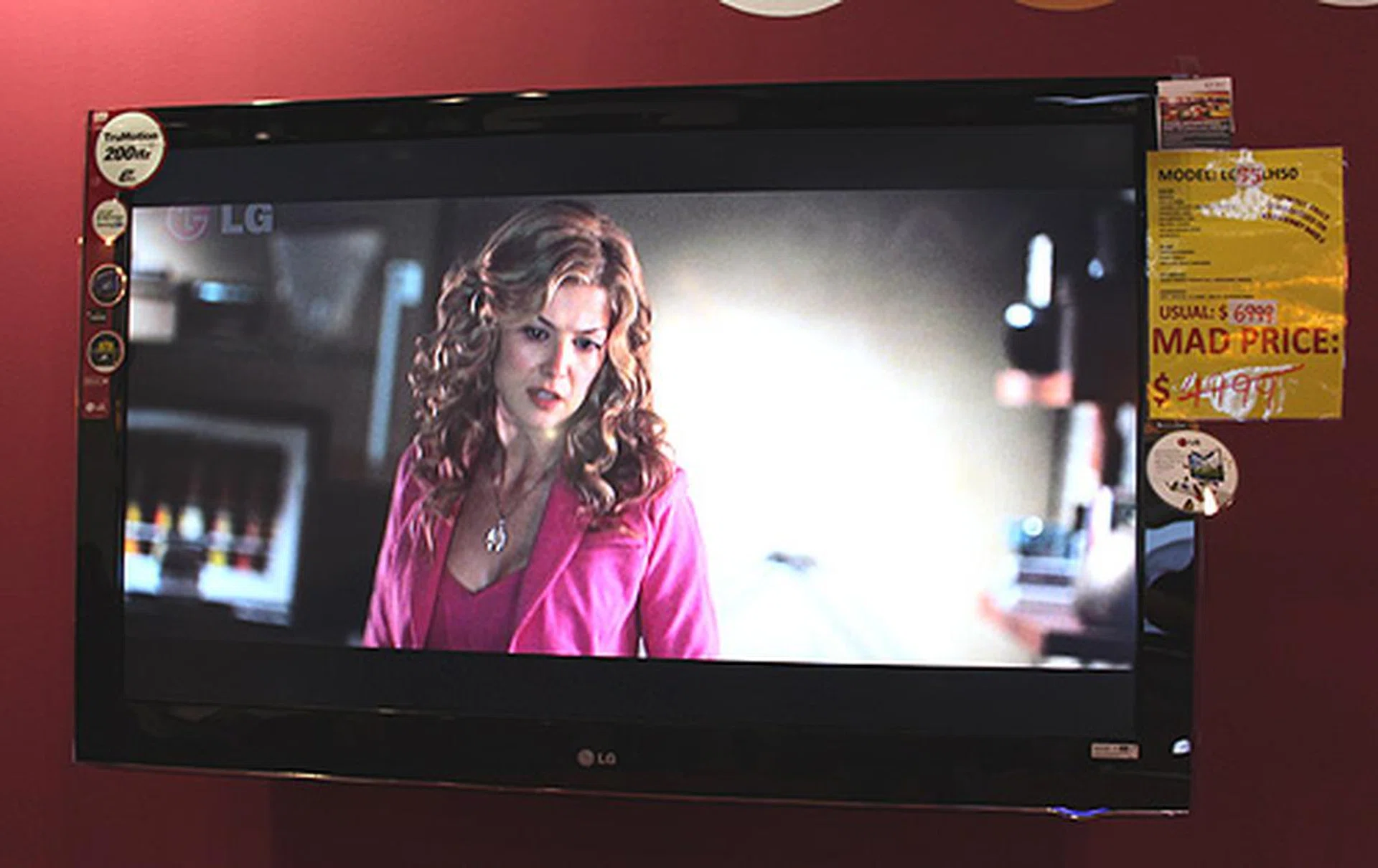 Those looking for something bigger can check out the 55-inch LG 55LH50. Usually going for $6999, it is now going under $4999. Inquire to find out.
