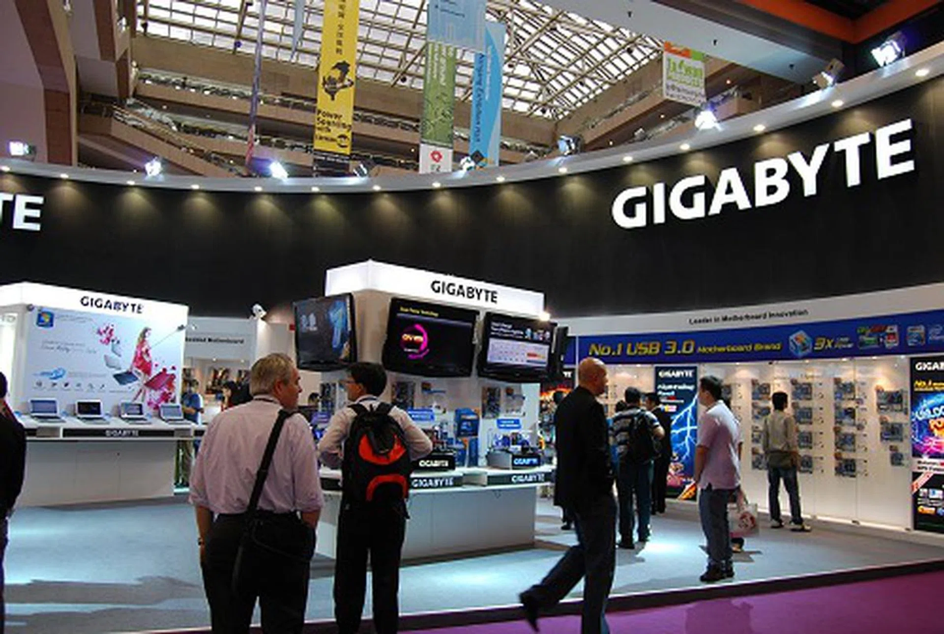 Mobos, graphics cards and notebooks are the order of the day at Gigabyte's vast showcase. Sadly not much was shown on upcoming products.