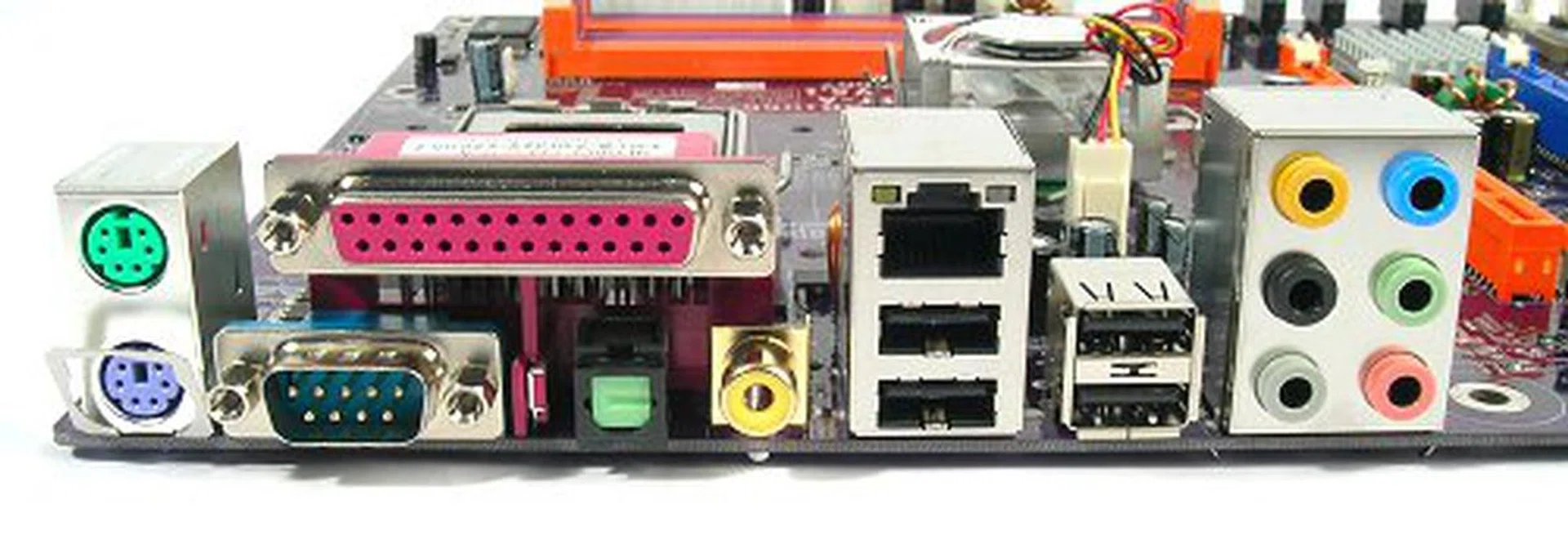 For an entry level board, the nFORCE 570 SLIT-A has a nicely featured rear panel with S/PDIF. Gigabit LAN, USB 2.0, analog surround sound and the usual legacy ports.