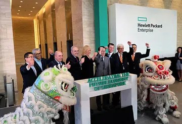 HPE CEO Meg Whitman and EDB Chairman Dr Beh were both present to officiate the opening of HPE's new Asia Pacific and Japan HQ building in Depot Close.