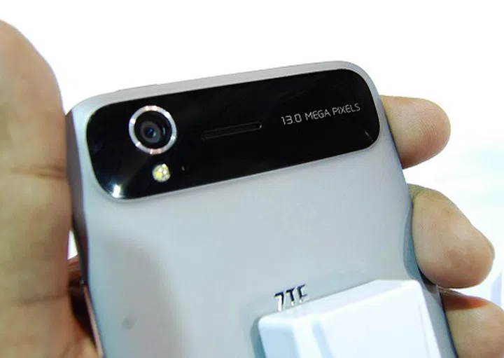 It will be interesting to see how the 13-megapixel camera on the ZTE Grand S fare against the Lenovo K900 and Sony Xperia Z.